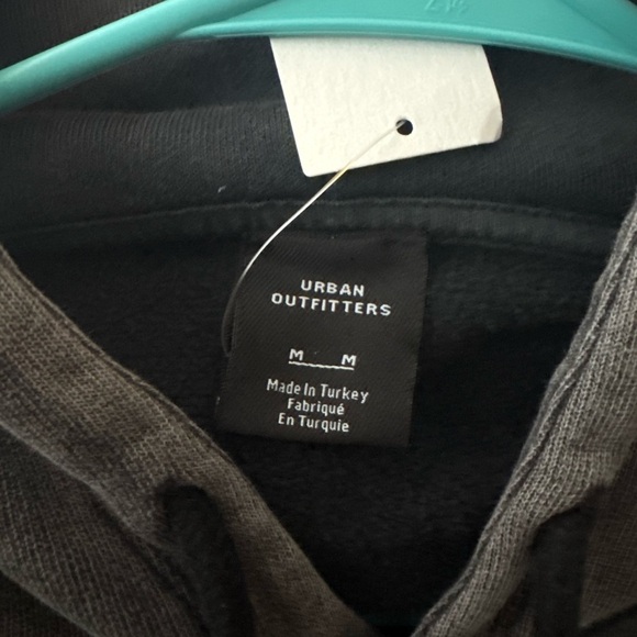 URBAN OUTFITERS Fade Shrunken Hoodie Sweatshirt
size M. NWT - Picture 7 of 7